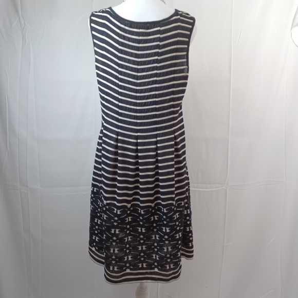 Max Studio Ivory Black Stripe Fit Flare Sleeveless Dress L - Picture 7 of 11